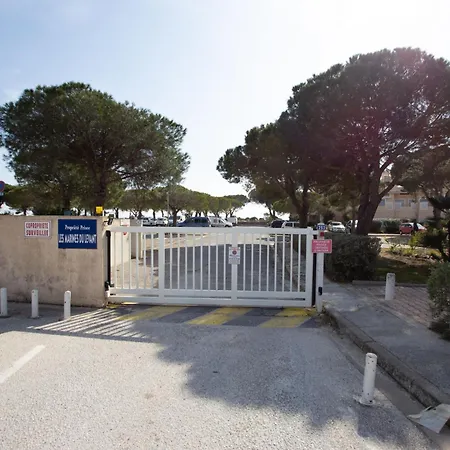 公寓 Les Marines Du Levant-2 By Interhome *